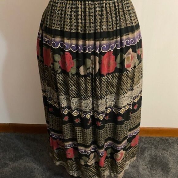 Justin B Jones Vintage Floral print skirt, size M - Picture 1 of 4
